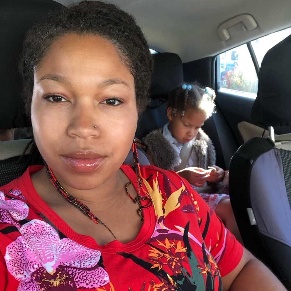 Meet your Posher, Ciara